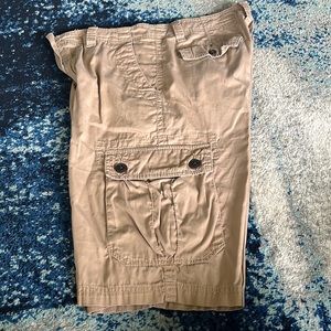 Men’s urban pipeline cargo shorts sz 32